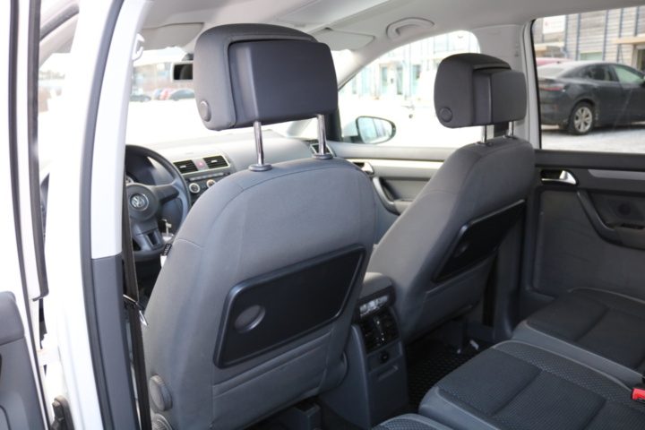 1416713-69 Volkswagen Touran 5-sätes 1.4 TGI EcoFuel DSG. 2013