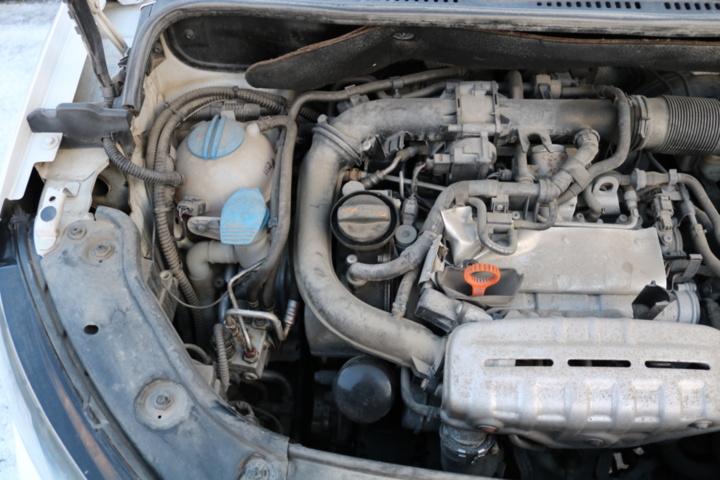 1416713-98 Volkswagen Touran 5-sätes 1.4 TGI EcoFuel DSG. 2013