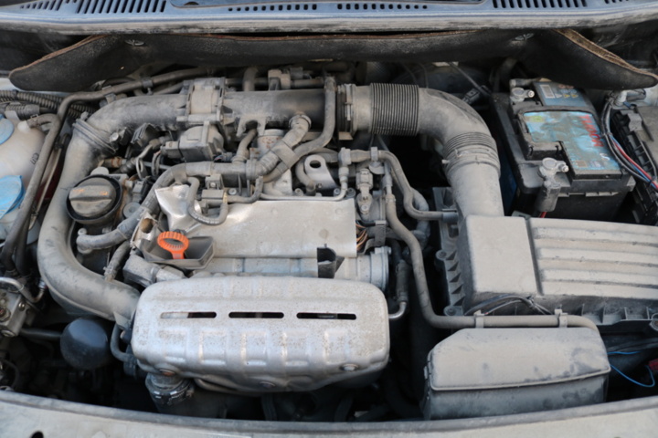 1416713-99 Volkswagen Touran 5-sätes 1.4 TGI EcoFuel DSG. 2013