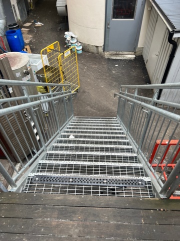 1420305-14 Diskstation - Diskmaskin, inmatningsbänk, mm.