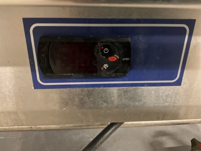 1406636-4 Varmbuffé med 3 fack - Idesta