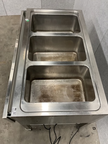 1406636-10 Varmbuffé med 3 fack - Idesta