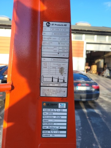 1343767-7 BT Reachtruck RT 1350 E/12 including charger