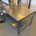 1372632-1 Stainless steel workbench with undershelf