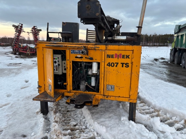 1416715-15 Borrigg. Borr och borrvagn Nemek 407 TS