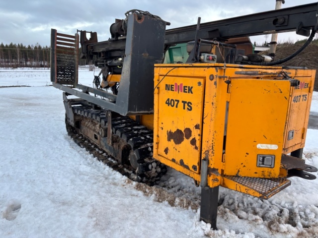 1416715-1 Borrigg. Borr och borrvagn Nemek 407 TS