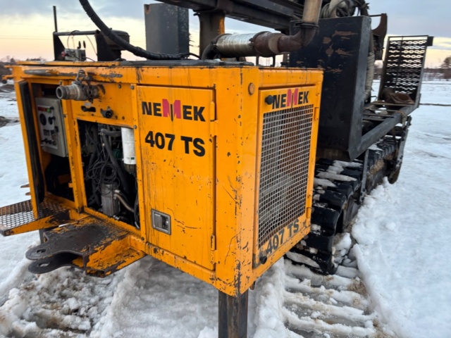 1416715-32 Borrigg. Borr och borrvagn Nemek 407 TS