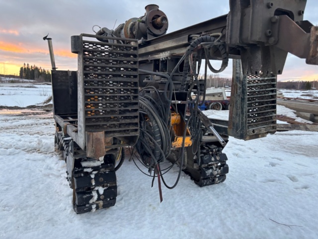 1416715-40 Borrigg. Borr och borrvagn Nemek 407 TS