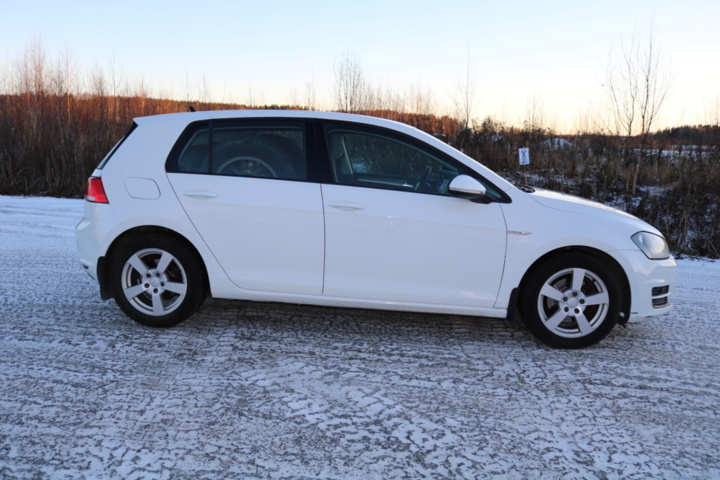 1416716-5 Volkswagen Golf 5-dörrar 1.4 TGI BlueMotion DSG Sekventiell, 2016