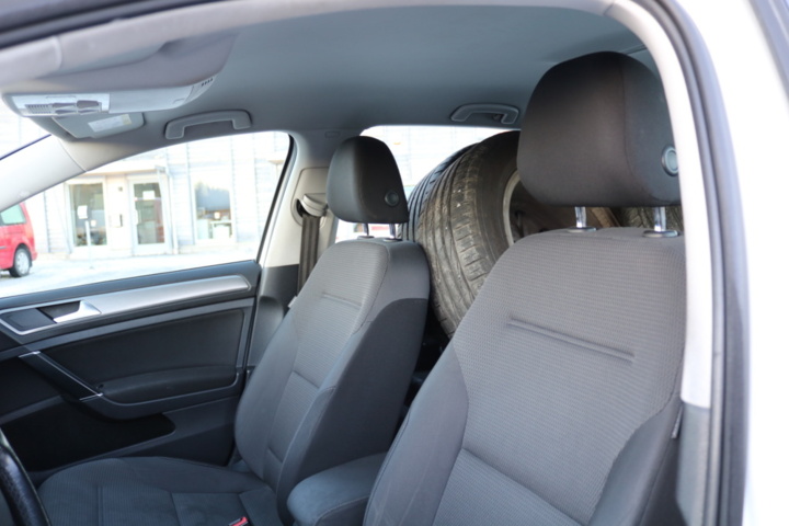 1416716-67 Volkswagen Golf 5-dörrar 1.4 TGI BlueMotion DSG Sekventiell, 2016