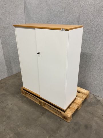 1449088-2 Cabinets with sliding doors for offices etc.