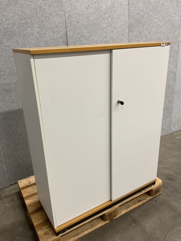 1449088-9 Cabinets with sliding doors for offices etc.