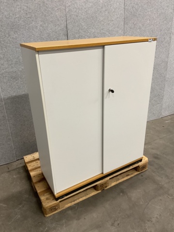 1449088-10 Cabinets with sliding doors for offices etc.