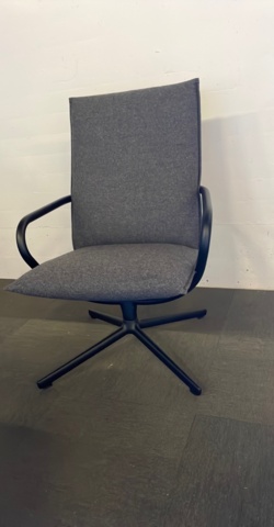 1447879-2 Fåtölj Fora form