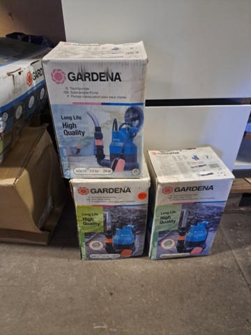 1272107-6 Stort parti med blandade Gardena objekt