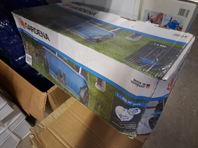 1272107-8 Stort parti med blandade Gardena objekt