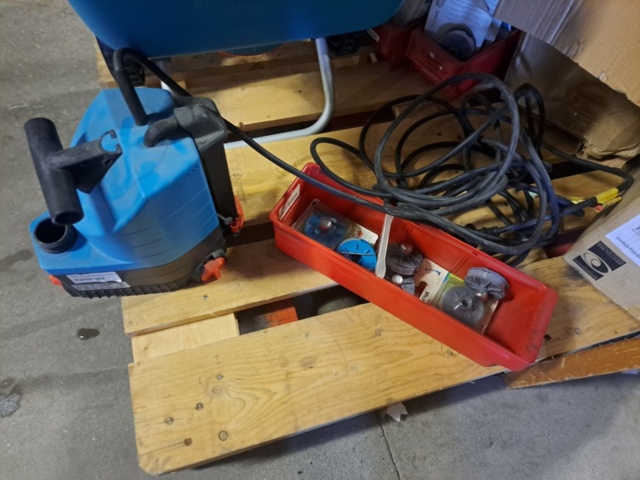 1272107-16 Stort parti med blandade Gardena objekt