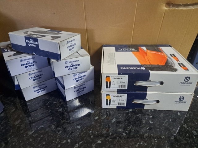 1272109-1 Stort parti med blandade Husqvarna objekt