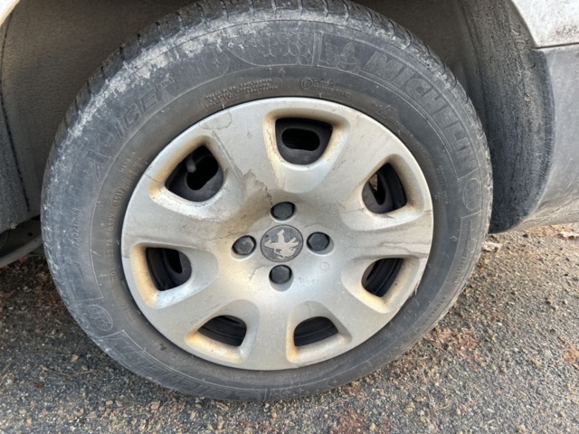 1423594-24 Peugeot Partner Van Utökad Last 1.6 BlueHDi Manuell, 99hk, 2016 (Reparationsobjekt)