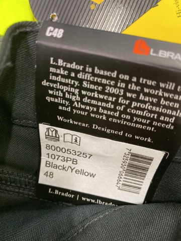 1443477-6 3 st Byxor L.Brador 1073PB, Strl 48