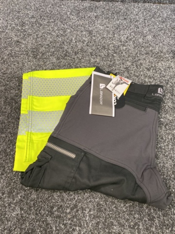 1443477-7 3 st Byxor L.Brador 1073PB, Strl 48