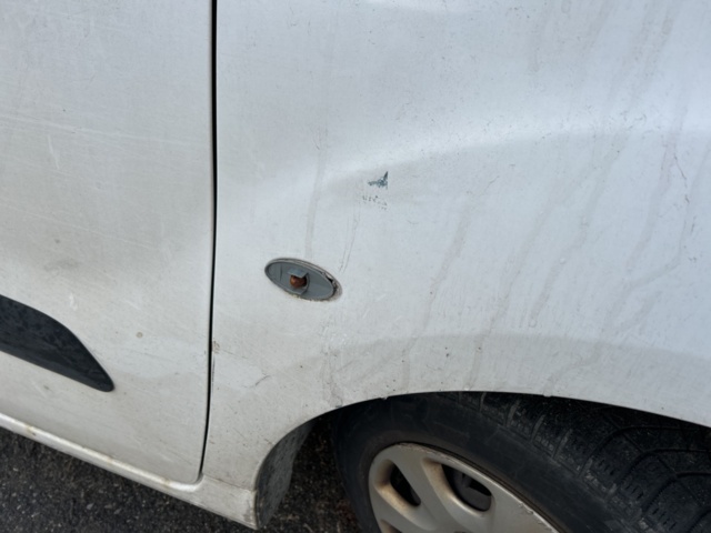 1423594-46 Peugeot Partner Van Utökad Last 1.6 BlueHDi Manuell, 99hk, 2016 (Reparationsobjekt)