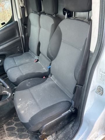 1423594-17 Peugeot Partner Van Utökad Last 1.6 BlueHDi Manuell, 99hk, 2016 (Reparationsobjekt)