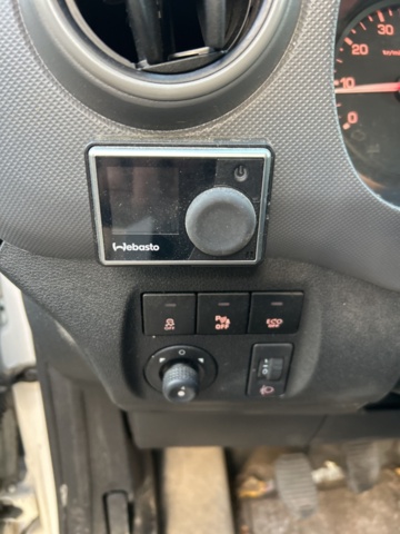 1423594-16 Peugeot Partner Van Utökad Last 1.6 BlueHDi Manuell, 99hk, 2016 (Reparationsobjekt)