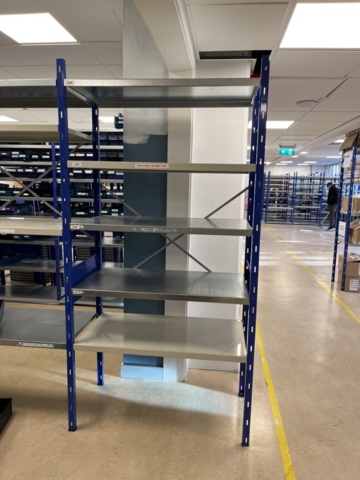 1432211-7 Shelving systems and pallet racks – Gerdmans et al.