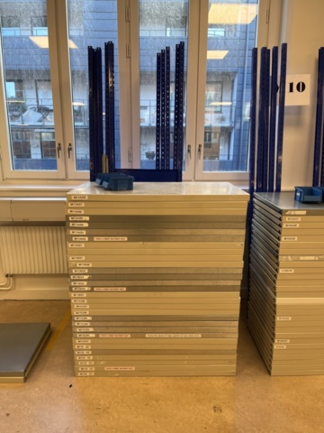 1432211-8 Shelving systems and pallet racks – Gerdmans et al.