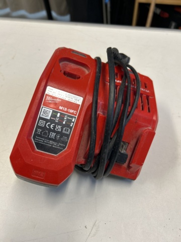 1423595-13 Verktygspaket - Milwaukee