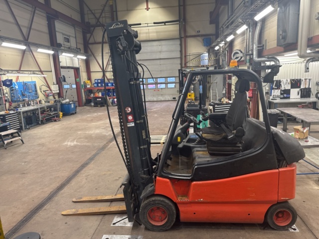 1321204-7 Forklift Linde E30/600-03 -2008