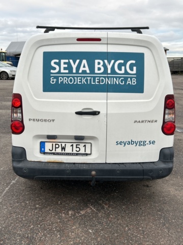 1423597-4 Peugeot Partner Van Utökad Last 1.6 BlueHDi Manuell, 99hk, 2016 (Reparationsobjekt)