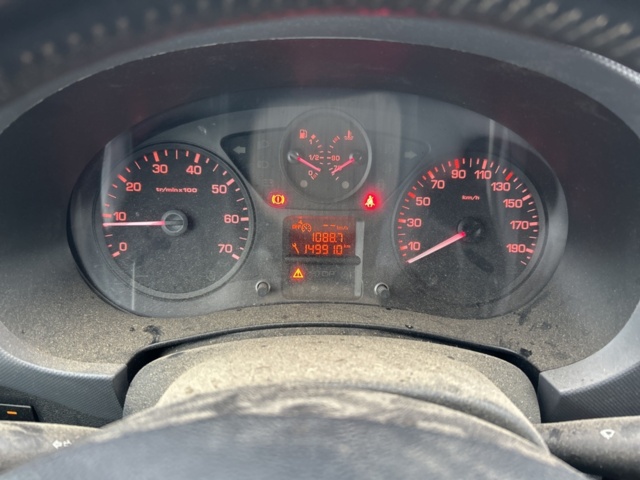 1423597-12 Peugeot Partner Van Utökad Last 1.6 BlueHDi Manuell, 99hk, 2016 (Reparationsobjekt)