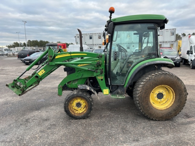 1423600-2 Kompakttraktor John Deere 4720 med frontlastare -2013