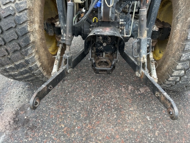 1423600-33 Kompakttraktor John Deere 4720 med frontlastare -2013