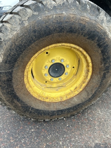 1423600-25 Kompakttraktor John Deere 4720 med frontlastare -2013