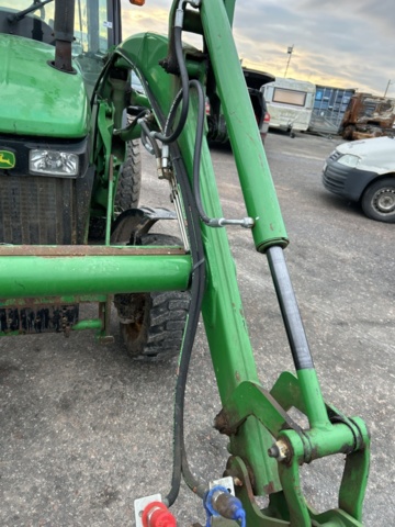 1423600-44 Kompakttraktor John Deere 4720 med frontlastare -2013