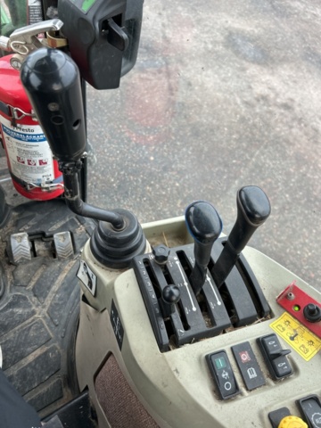 1423600-16 Kompakttraktor John Deere 4720 med frontlastare -2013