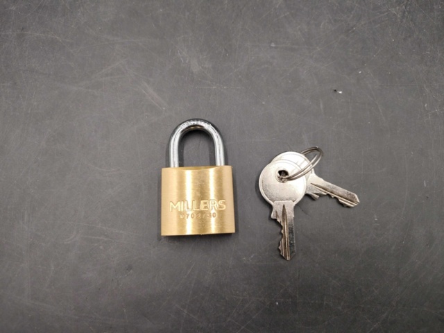 1449224-2 Hänglås, 20 st – Millers, mässing, 30 mm