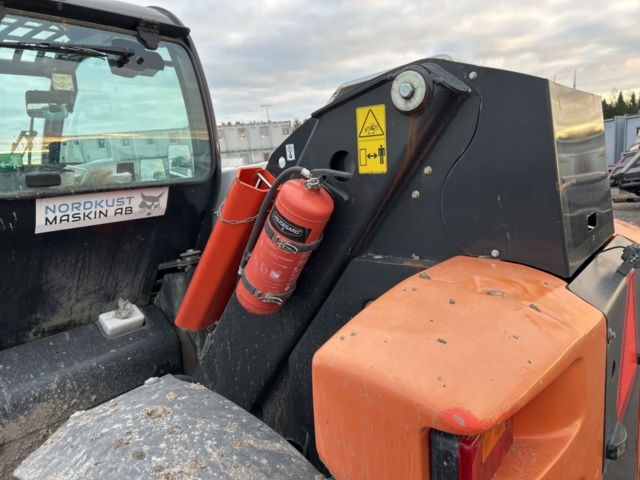 1423601-42 Teleskoplastare Bobcat T36.120SLB med många tillbehör