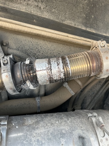 1423601-53 Teleskoplastare Bobcat T36.120SLB med många tillbehör