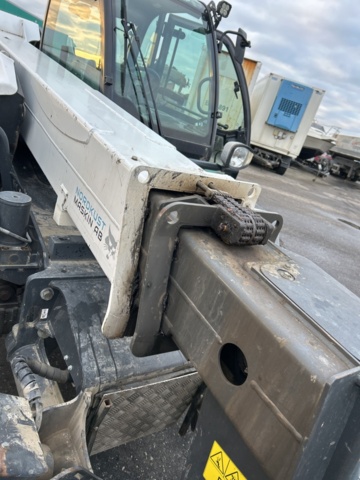 1423601-56 Teleskoplastare Bobcat T36.120SLB med många tillbehör