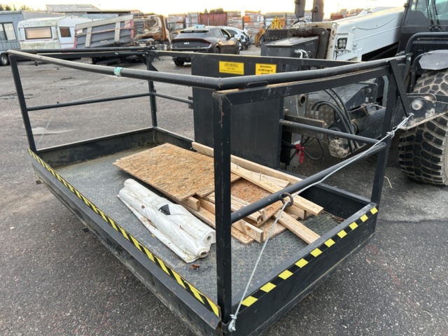 1423601-74 Teleskoplastare Bobcat T36.120SLB med många tillbehör