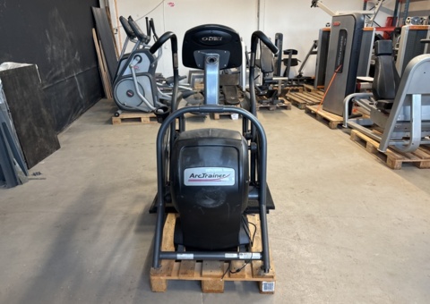 Crosstrainer - Cybex Arc Trainer 630A