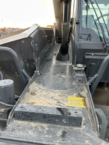 1423601-57 Teleskoplastare Bobcat T36.120SLB med många tillbehör