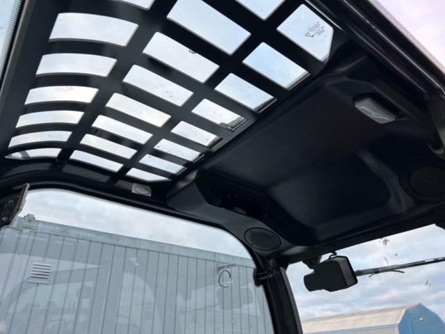 1423601-21 Teleskoplastare Bobcat T36.120SLB med många tillbehör