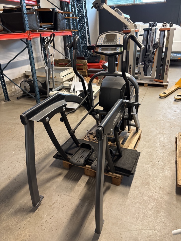 1372668-2 Crosstrainer - Cybex Arc Trainer 630A
