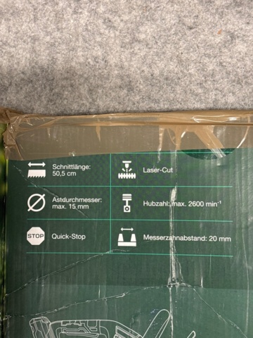 1436463-8 Samling med trädgårdsmaskiner och motionscyklar