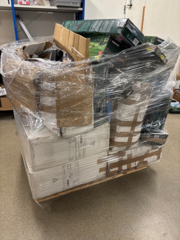 1436463-9 Samling med trädgårdsmaskiner och motionscyklar